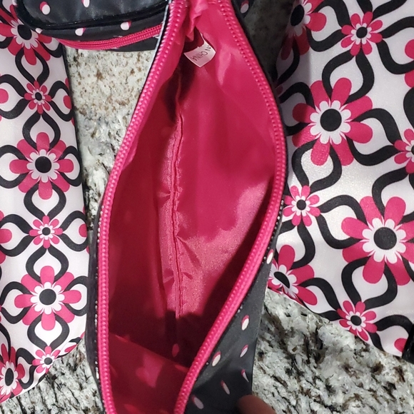 Set of 4 New Cosmetic Bags - Picture 9 of 10